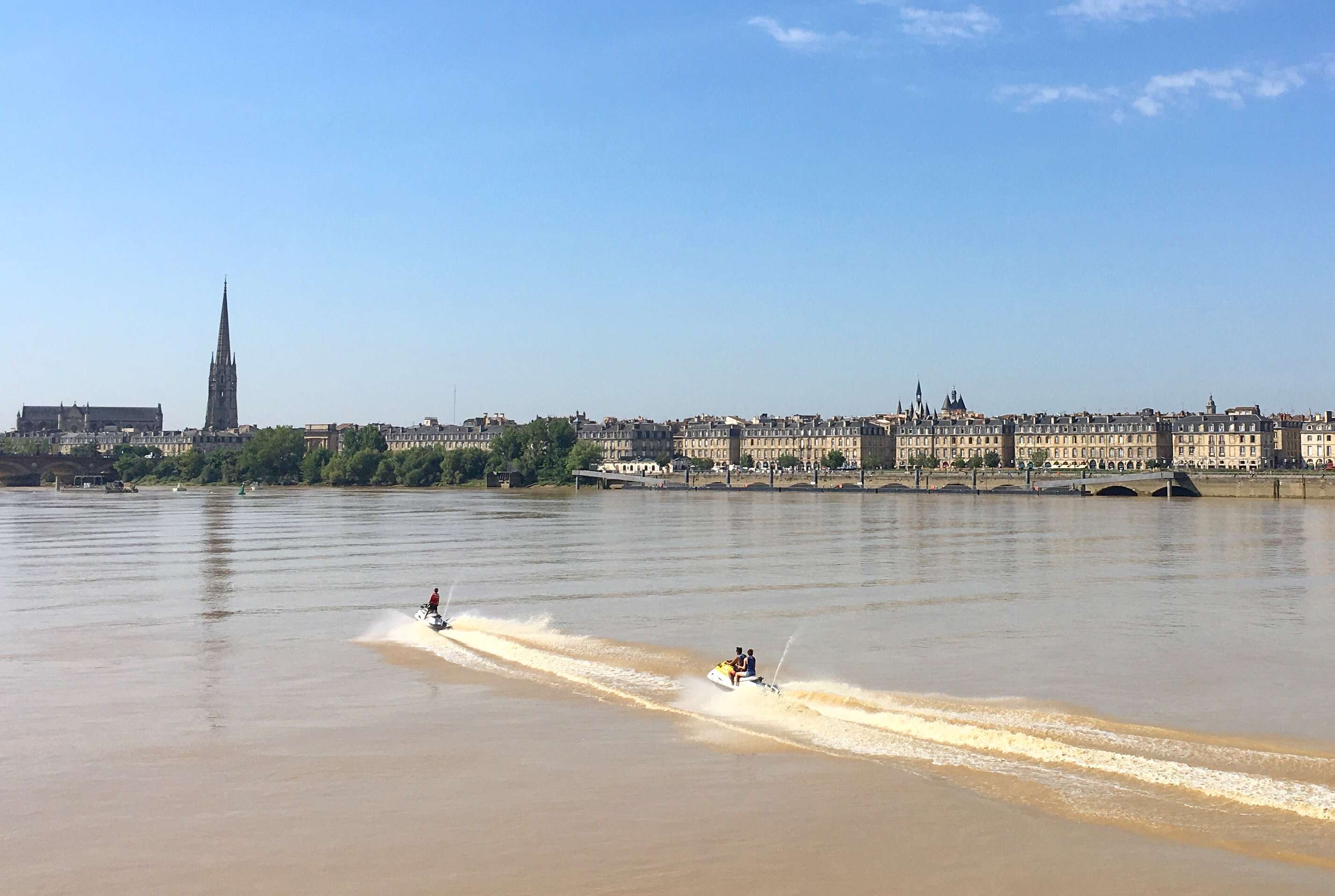 jet ski sur la Garonne