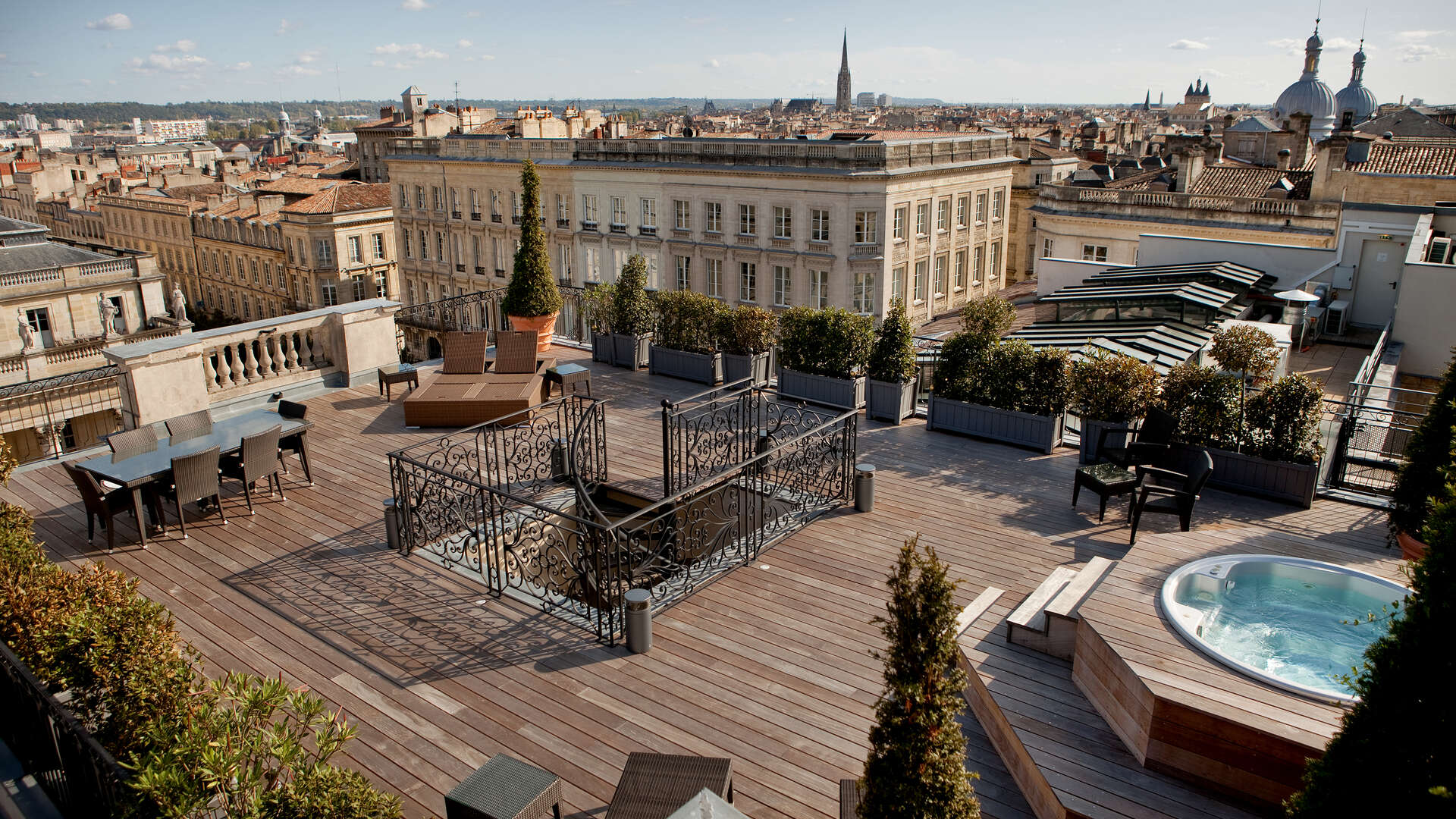 Terrasse du Grand hôtel©Deepix.jpg