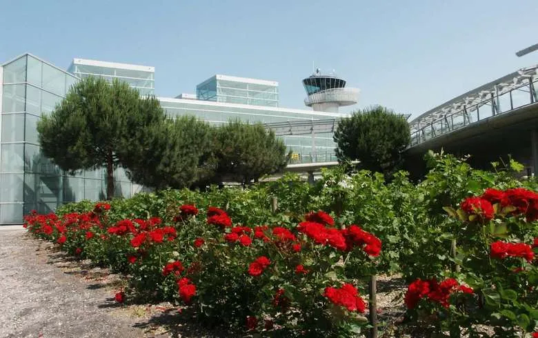 Aeroport-de-Bordeaux-Merignac