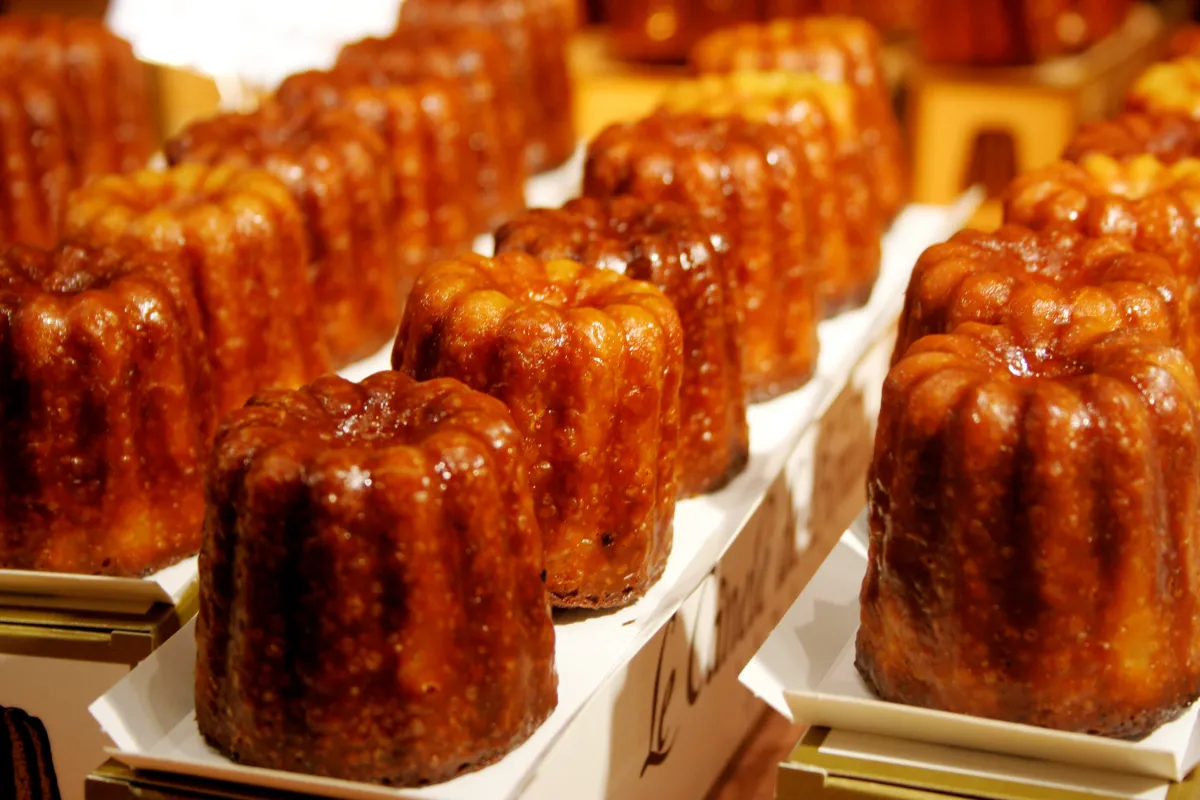 Canelés de Bordeaux © Roboppy