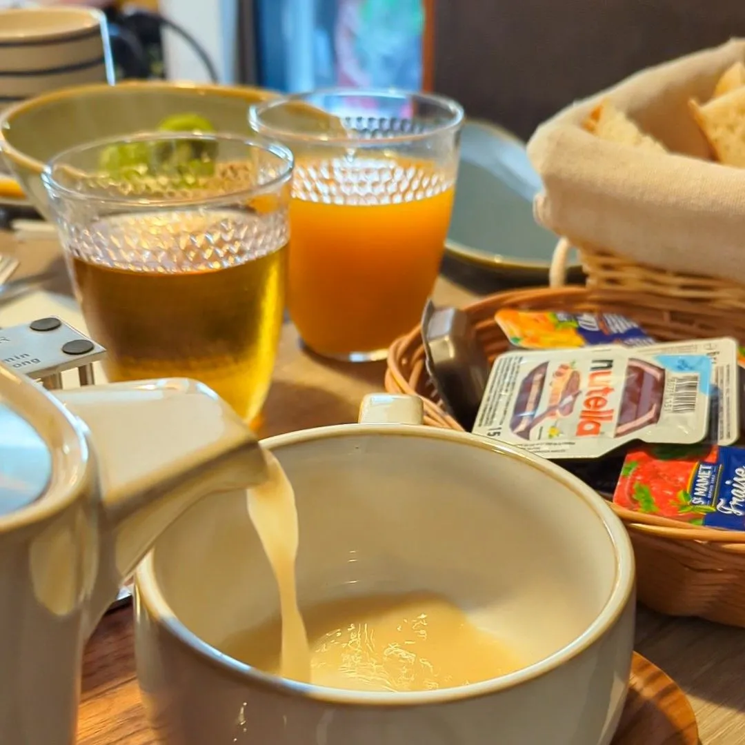 Brunch Lila & The Barber café ludique © @annesophiegd