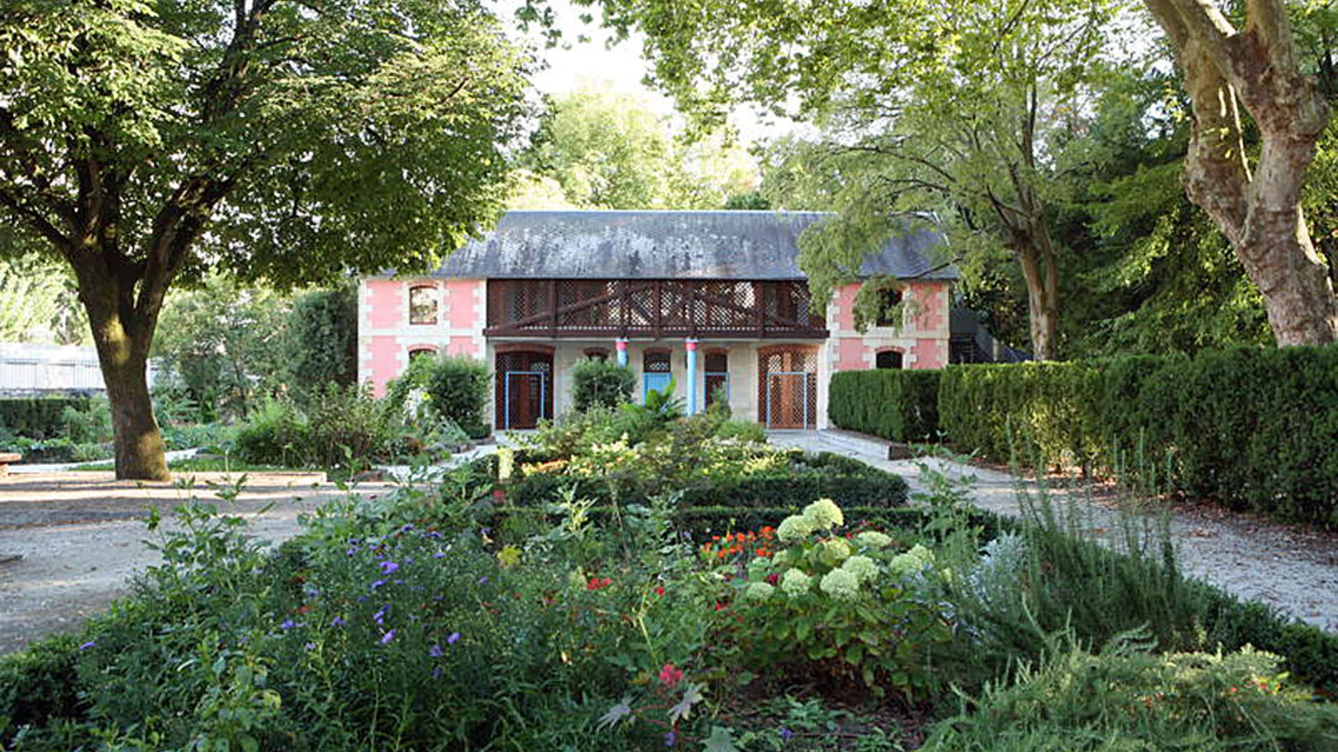 Parc ombragé à Bordeaux